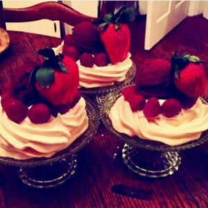 Gluten Free Fruit Pavlovas